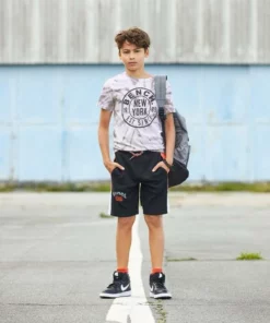 Bench. T-Shirt »in toller Batikoptik« 11 Bench. T-Shirt »in toller Batikoptik« -Bench Verkaufsgeschäft 00cc58ae 5786 5fff b1a6 e4e1d34588dc