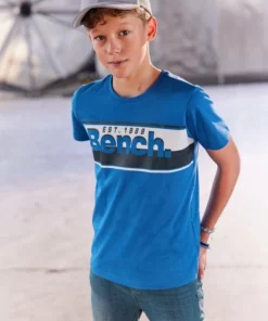 Bench. T-Shirt -Bench Verkaufsgeschäft 030c76a2 6b9e 5782 988f ad5f1fdbc3b4