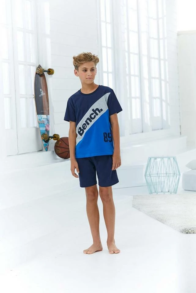 Bench. Shorty mit Colourblock und Logo Schriftzug 3 Bench. Shorty mit Colourblock und Logo Schriftzug – Bild 3