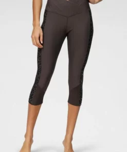 Bench. Caprileggings mit Leodruck und Mesh-Einsatz Black, White-leo 17 Bench. Caprileggings mit Leodruck und Mesh-Einsatz Black, White-leo -Bench Verkaufsgeschäft 1800d014 2f5f 56c2 a4d7 d6d2165e89da