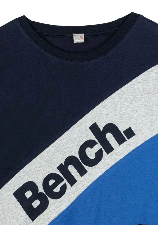 Bench. Pyjama mit aufwendig bedrucktem Oberteil 6 Bench. Pyjama mit aufwendig bedrucktem Oberteil – Bild 6