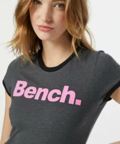 Bench. T-Shirt »EVE« (1-tlg) 14 Bench. T-Shirt »EVE« (1-tlg) -Bench Verkaufsgeschäft 270af761 167a 5a43 abe6 b9d6cf188ef7