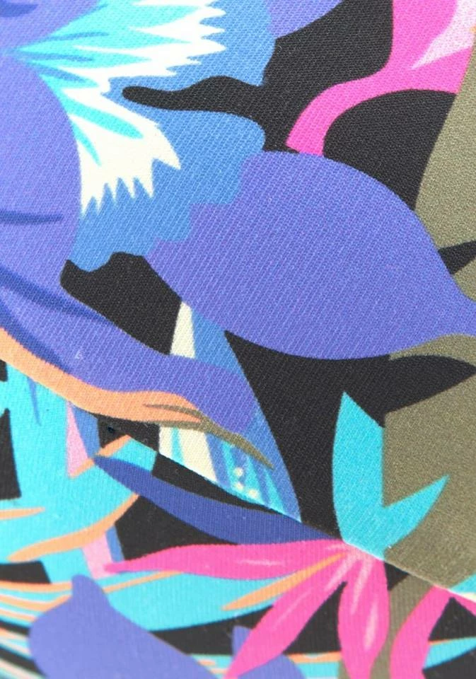 Bench. Push-Up-Bikini-Top »Pitch«, mit farbenfrohem Druck 7 Bench. Push-Up-Bikini-Top »Pitch«, mit farbenfrohem Druck – Bild 7