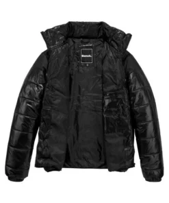 Bench. Steppjacke mit integrierter Kapuze im Kragen -Bench Verkaufsgeschäft 2863b583 3a23 5329 a01d 4d4406df8d51