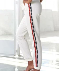 Bench. Sweatpants mit seitlichem Streifen Offwhite-altweiß-ecru, Schwarz, Grau-meliert