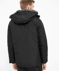 Bench. Winterjacke »Tonne« Bündchenabschluss, Reißverschluss-Schutzblende, abnehmbare Kapuze -Bench Verkaufsgeschäft 2ec9d28f 64ac 5af5 add2 dd14a529a76d