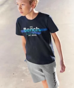 Bench. T-Shirt -Bench Verkaufsgeschäft 33d01ac2 834e 50a9 828a 6b0a3f445aa6