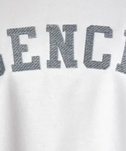 Bench. Sweatshirt in Cropped-Form mit Logostickerei -Bench Verkaufsgeschäft 34377854