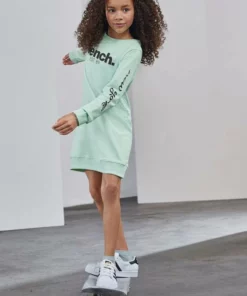Bench. Sweatkleid mit Logo-Print 7 Bench. Sweatkleid mit Logo-Print -Bench Verkaufsgeschäft 3579042a cbd9 5c6f 9d80 74d69e218c26