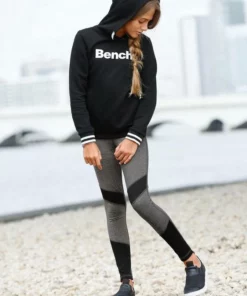 Bench. Kapuzensweatshirt mit Frontdruck Schwarz, Grau, Bordeaux 15 Bench. Kapuzensweatshirt mit Frontdruck Schwarz, Grau, Bordeaux -Bench Verkaufsgeschäft 35889105