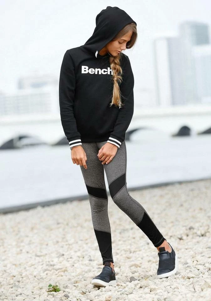 Bench. Kapuzensweatshirt mit Frontdruck Schwarz, Grau, Bordeaux 7 Bench. Kapuzensweatshirt mit Frontdruck Schwarz, Grau, Bordeaux – Bild 7