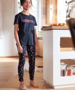 Bench. Pyjama mit Leggings -Bench Verkaufsgeschäft 4888c414 b010 5bc2 bc4a 85fb63dba0fe