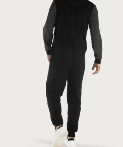 Bench. Jumpsuit mit Kapuze 17 Bench. Jumpsuit mit Kapuze -Bench Verkaufsgeschäft 4c404e29 4808 5ae0 a0a8 53700e95a9b7