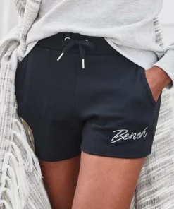 Bench. Relaxshorts mit kleiner glänzenden Logostickerei Hellgrau-melange, Ecru, Schwarz -Bench Verkaufsgeschäft 52341f67 0561 589f b106 66ebf54e3850