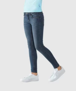 Bench. Stretch-Jeans mit dezenten Abriebeffekten in Super Skinny -Bench Verkaufsgeschäft 5432ef48 6f53 5953 8380 9fff351e20a8