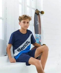 Bench. Shorty mit Colourblock und Logo Schriftzug 9 Bench. Shorty mit Colourblock und Logo Schriftzug -Bench Verkaufsgeschäft 54f6327b f7a2 5b2b 9e6f 3217a9468961