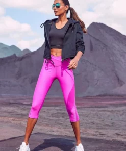 Bench. Crop-Top mit Racerback und Mesh-Einsätze Schwarz, Orange, Royalblau 22 Bench. Crop-Top mit Racerback und Mesh-Einsätze Schwarz, Orange, Royalblau -Bench Verkaufsgeschäft 5f30bcfc ea43 586a 81f3 1c603e2a4733