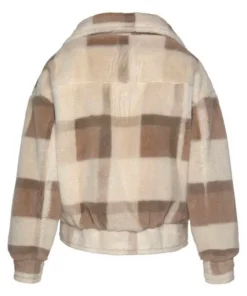 Bench. Fellimitatjacke in karierter Optik -Bench Verkaufsgeschäft 6b530782 5160 51e8 8cfd 4582ab8ef9a3