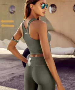 Bench. Crop-Top bauchfreies Crop-Top -Bench Verkaufsgeschäft 6ba4ab45 6a8b 54a9 b798 ad9fc5fbdaf7