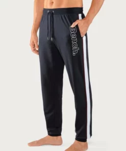 Bench. Relaxhose mit aufgesetzten Streifen an der Seite und Logodruck -Bench Verkaufsgeschäft 6bcd588c ac29 57d5 9d3e 4df7d11834a7