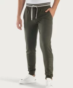 Bench. Relaxhose mit Logodruck auf dem Bein Khaki, Grau, Schwarz, Navy -Bench Verkaufsgeschäft 6f010350 f3c7 550f bdeb dbf154f112bd