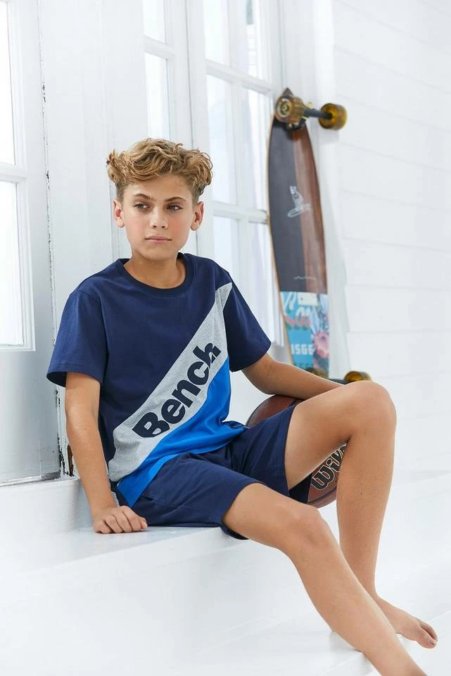 Bench. Shorty mit Colourblock und Logo Schriftzug 5 Bench. Shorty mit Colourblock und Logo Schriftzug – Bild 5