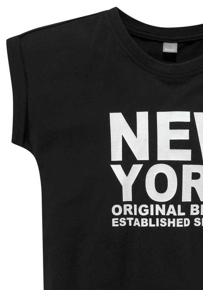 Bench. T-Shirt mit kleinem Ärmelaufschlag 4 Bench. T-Shirt mit kleinem Ärmelaufschlag – Bild 4