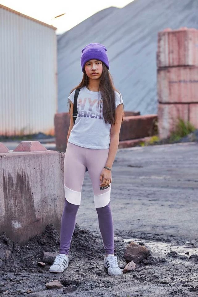 Bench. T-Shirt in kurzer Form 4 Bench. T-Shirt in kurzer Form – Bild 4