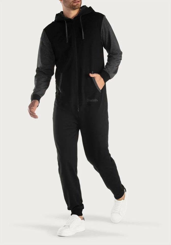 Bench. Jumpsuit mit Kapuze 10 Bench. Jumpsuit mit Kapuze – Bild 10