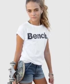 Bench. T-Shirt mit BENCH-Frontdruck