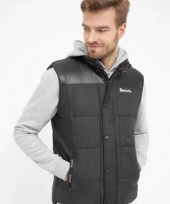 Bench. Steppweste »Finler« Abgesetzte Schulterpartie, Großflächige Absteppungen 12 Bench. Steppweste »Finler« Abgesetzte Schulterpartie, Großflächige Absteppungen -Bench Verkaufsgeschäft 8e078203 e836 58cb 81e4 361e20e519e9