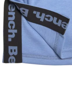 Bench. Sweater kurz geschnitten mit seitlichen Schlitzen Blau, Rot, Schwarz, Ecru -Bench Verkaufsgeschäft 92b5d964 83c4 5023 87d9 6a4129072490