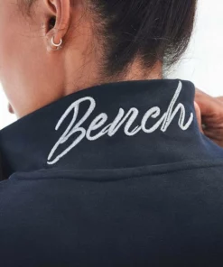 Bench. Sweatjacke mit glänzender Logostickerei am Stehkragen Schwarz, Ecru, Hellgrau-melange -Bench Verkaufsgeschäft 950e0f18 2d78 5900 a000 0d0a56f1dd00