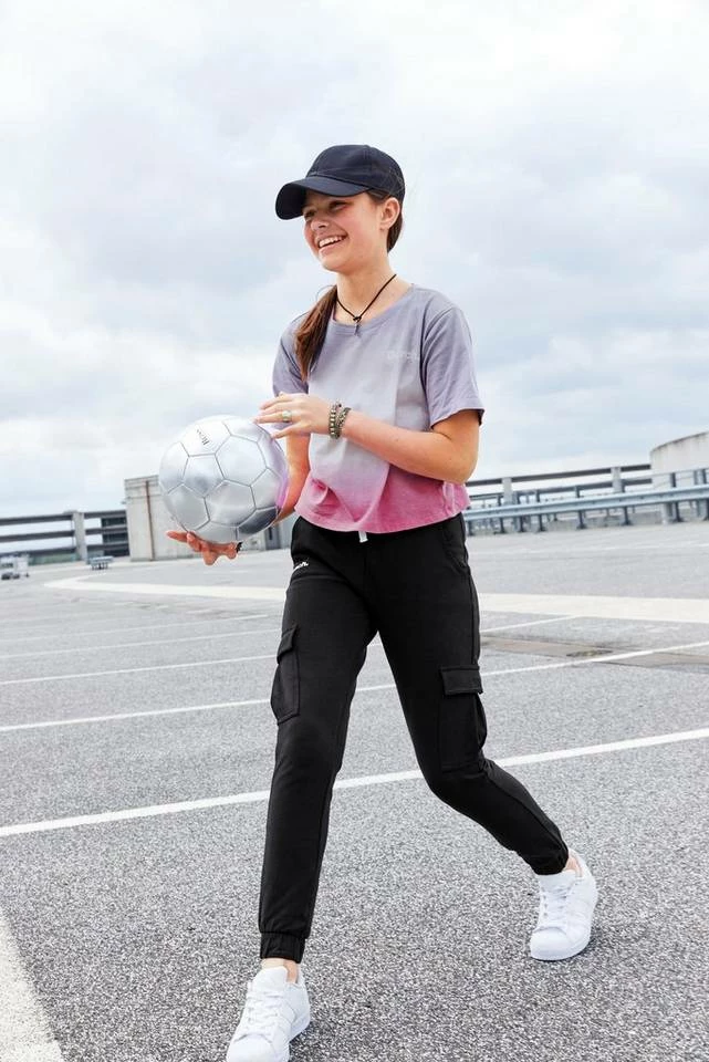 Bench. T-Shirt in modisch weiter, kurzer Form 4 Bench. T-Shirt in modisch weiter, kurzer Form – Bild 4