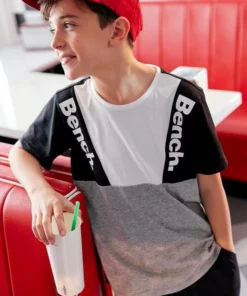 Bench. T-Shirt »mit farbigen Einsätzen« 10 Bench. T-Shirt »mit farbigen Einsätzen« -Bench Verkaufsgeschäft a2613575 677d 5f5f 9b53 8b353cba3ff1