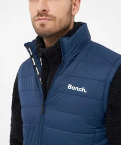 Bench. Steppweste »Bullard« Tierfreie Produktion, leichtes Material, Logoprint Schwarz, Navy, Charcoal, Red 26 Bench. Steppweste »Bullard« Tierfreie Produktion, leichtes Material, Logoprint Schwarz, Navy, Charcoal, Red -Bench Verkaufsgeschäft ac644691 851f 5ef2 b3f9 8304379026e8