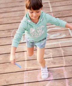 Bench. Langarmshirt mit Kapuze -Bench Verkaufsgeschäft af4564dc 3f26 56fa 9b49 5795900b8eba