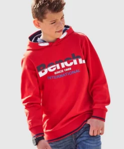 Bench. Kapuzensweatshirt mit gestreiften Bündchen