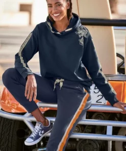 Bench. Kapuzensweatshirt mit Blumenprint und Logotapes Mandarine, Dunkelblau, Creme 19 Bench. Kapuzensweatshirt mit Blumenprint und Logotapes Mandarine, Dunkelblau, Creme -Bench Verkaufsgeschäft b144d506 f9e3 5a46 9cf0 05cf84e8abde