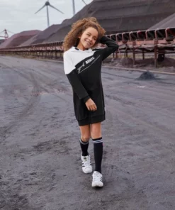 Bench. Sweatkleid mit Kapuze -Bench Verkaufsgeschäft bb232f28 2089 5324 9e3e da2216860a20