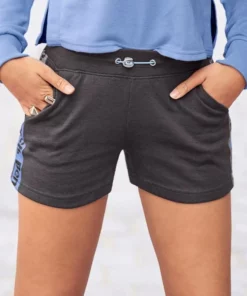 Bench. Relaxshorts mit Gummizug und Logotape Braun, Schwarz 21 Bench. Relaxshorts mit Gummizug und Logotape Braun, Schwarz -Bench Verkaufsgeschäft c1ca604f 5b23 573b 89cf 1ebb0128d4a2