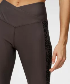 Bench. Leggings mit Leodruck und Mesh-Einsatz Schwarz-leo, White-leo -Bench Verkaufsgeschäft d7843498 b19e 562a b393 51b54fcd7498