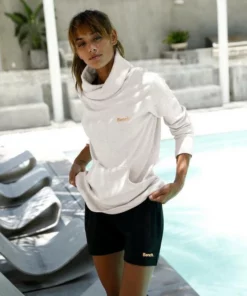 Bench. Relaxshorts mit kurzen Seitenschlitzen Mauve-meliert, Schwarz, Jeans-meliert, Beige-meliert -Bench Verkaufsgeschäft dbd1381d 3ddc 5865 9eea 392b07f214ee