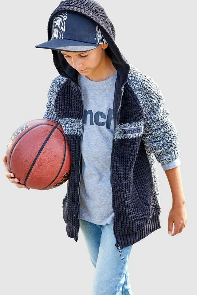 Bench. Kapuzenstrickjacke mit Fleece gefüttert 1 Bench. Kapuzenstrickjacke mit Fleece gefüttert