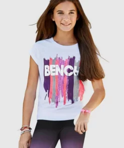 Bench. T-Shirt in weiter legerer Form