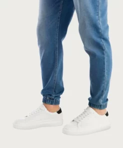 Bench. Jogger Pants in Jeansoptik Schwarz, Jeansblau -Bench Verkaufsgeschäft e695266a 5157 5e33 b829 769232b8f2b4