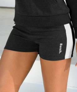 Bench. Relaxshorts mit Seitenstreifen Schwarz-weiß, Nude-weiß, Stone-weiß -Bench Verkaufsgeschäft ef33a0ce 8ee1 5ddb ae28 c0827d073090