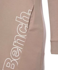 Bench. Sweatkleid mit seitlichem Logoprint Nude-weiß, Stone-weiß, Schwarz-weiß 12 Bench. Sweatkleid mit seitlichem Logoprint Nude-weiß, Stone-weiß, Schwarz-weiß -Bench Verkaufsgeschäft f49d840d 98f7 52e0 99f9 425ca7ecdda4